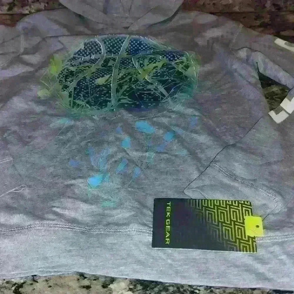 Tek gear boys long sleeves size small period fast break design. Youth size small - Picture 1 of 4